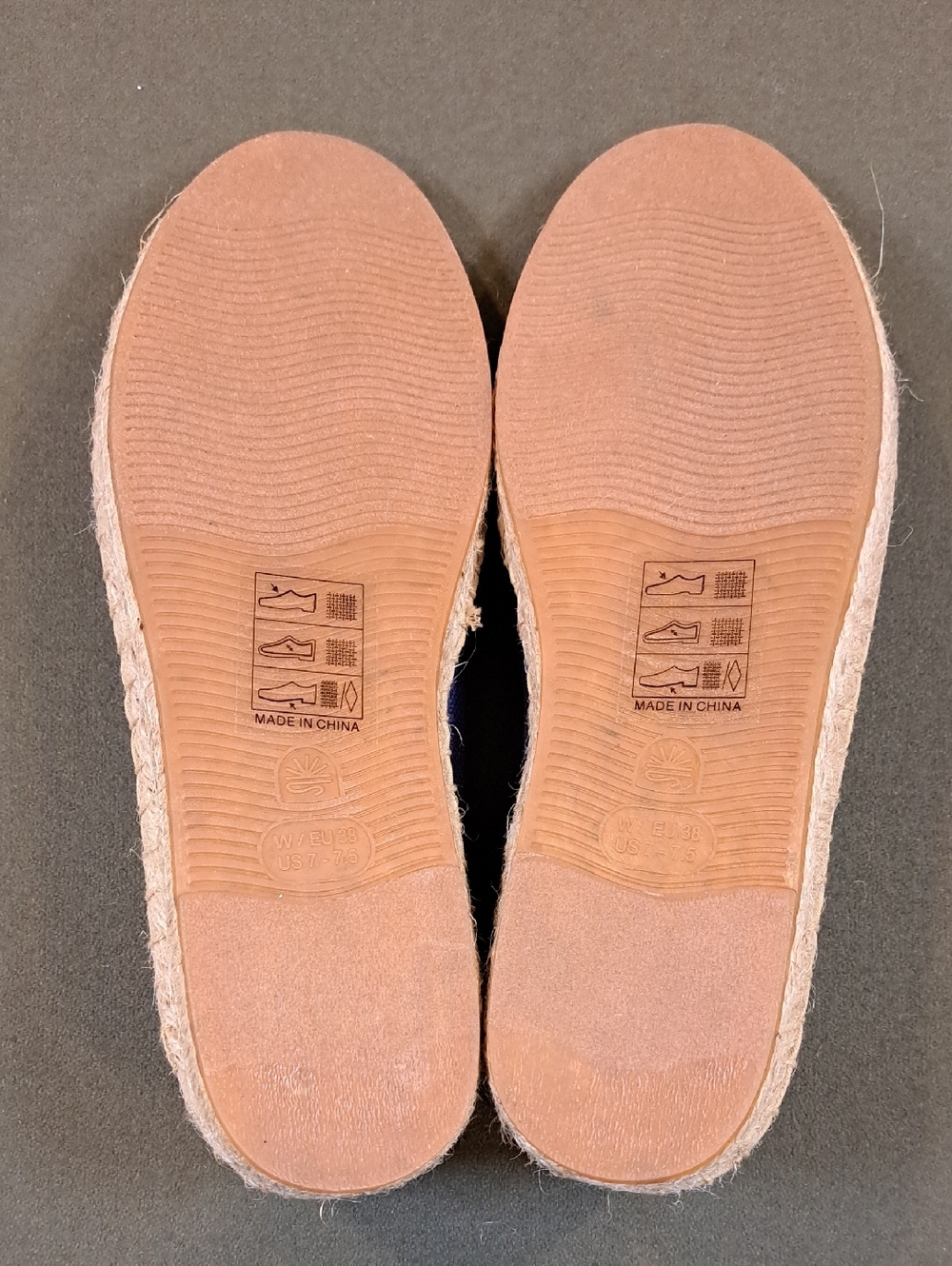 Soludos Espsadrille The Smoking Slipper - Color: Marlin Blue - Size: US 7-7.5 - Picture 8 of 9